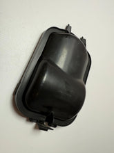 Oryginalna osłona pokrywy reflektora Renault Twingo C06 30-5511-133N / 39100749